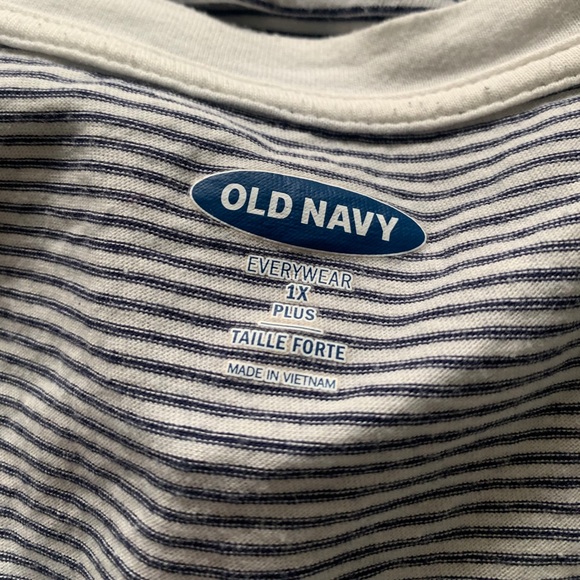 3/$30 • Old Navy Stripe Tee - Picture 2 of 3